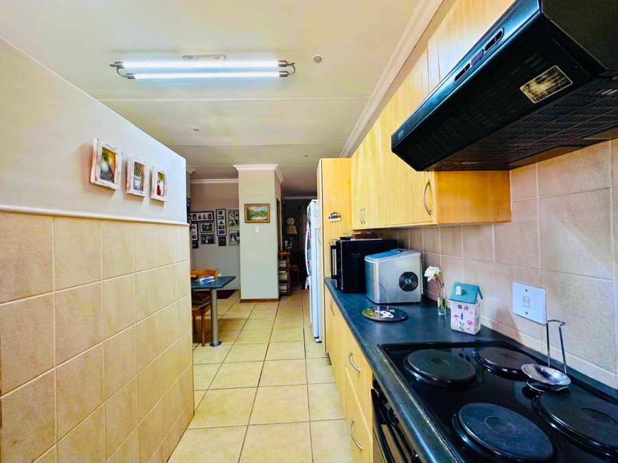 3 Bedroom Property for Sale in Kannoniers Park North West